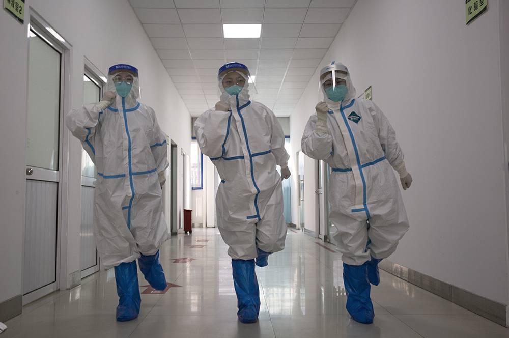 3.可爱的“冰墩墩”.jpg 3.可爱的“冰墩墩”.jpg